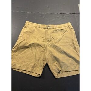 Roundtree And Yorke Casuals - Men's Khaki Shorts - Size 42W